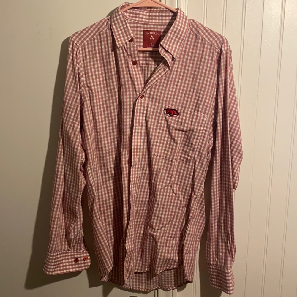 Antigua Mens Small Arkansas Razorback Button Up Shirt